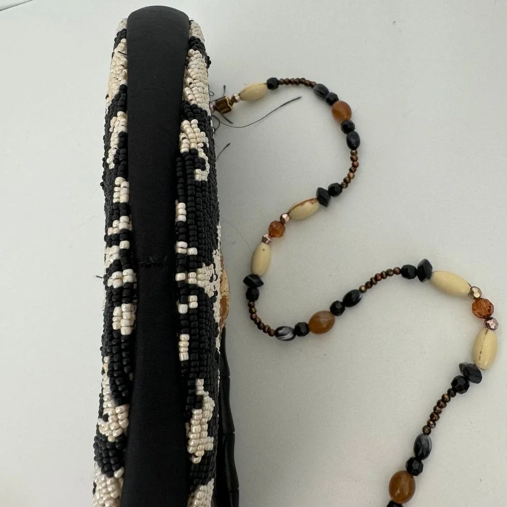 Mary Frances Fully Beaded Semi-Circle Clutch Bag Feather Trim Wood Handle - Picture 4 of 12